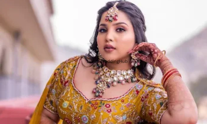 Riddhi Chauhan Makeovers